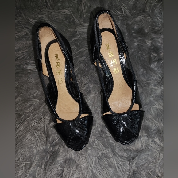 L.A.M.B Leather Sole Women's Classic black Heels from Neiman Marcus; like new! - Picture 6 of 6